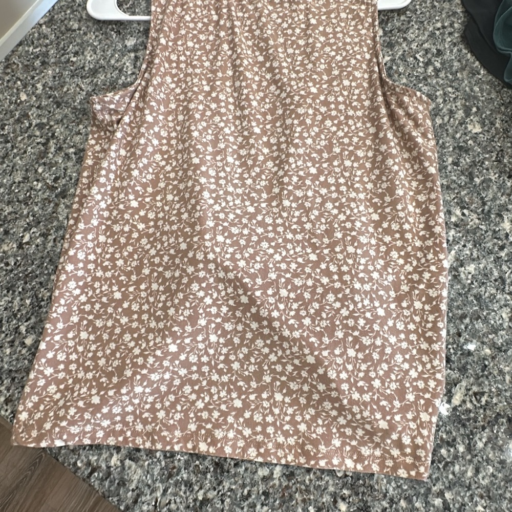 Floral Sleeveless Top in Brown and White